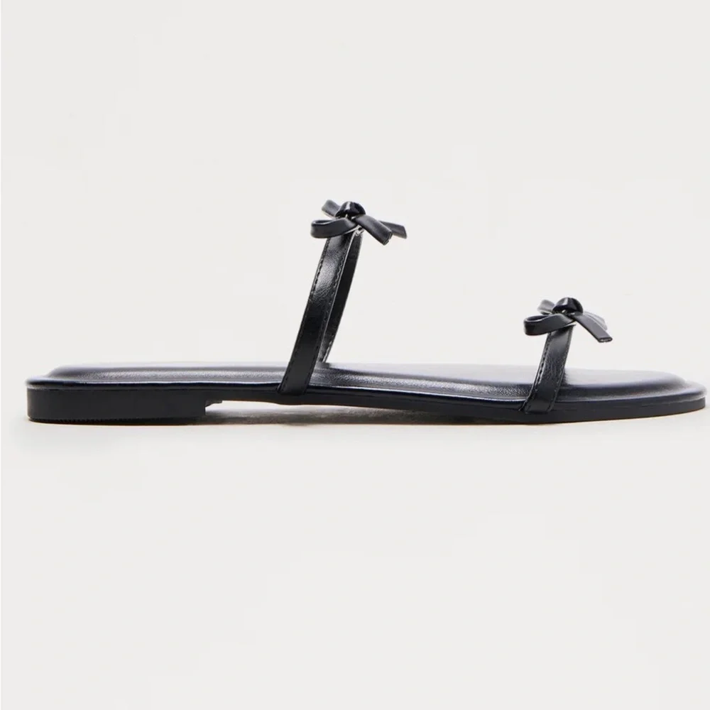 Black Bow Sandals - Picture 2 of 5